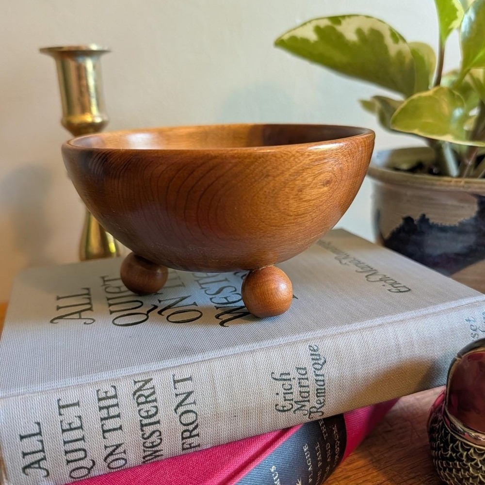 Vintage MCM Myrtlewood‎ Footed Bowl Hand Turned Ball Feet Oregon Ralph A Bailey